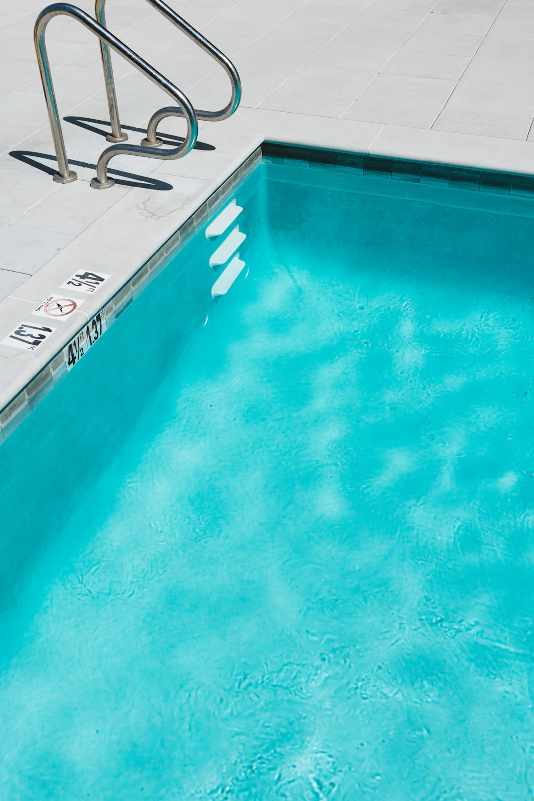 Dive into the World of Swimming Pools